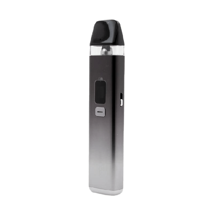 Kit Pod Wenax Q Geekvape en dégradé noir et argent, vue de trois quarts avec écran