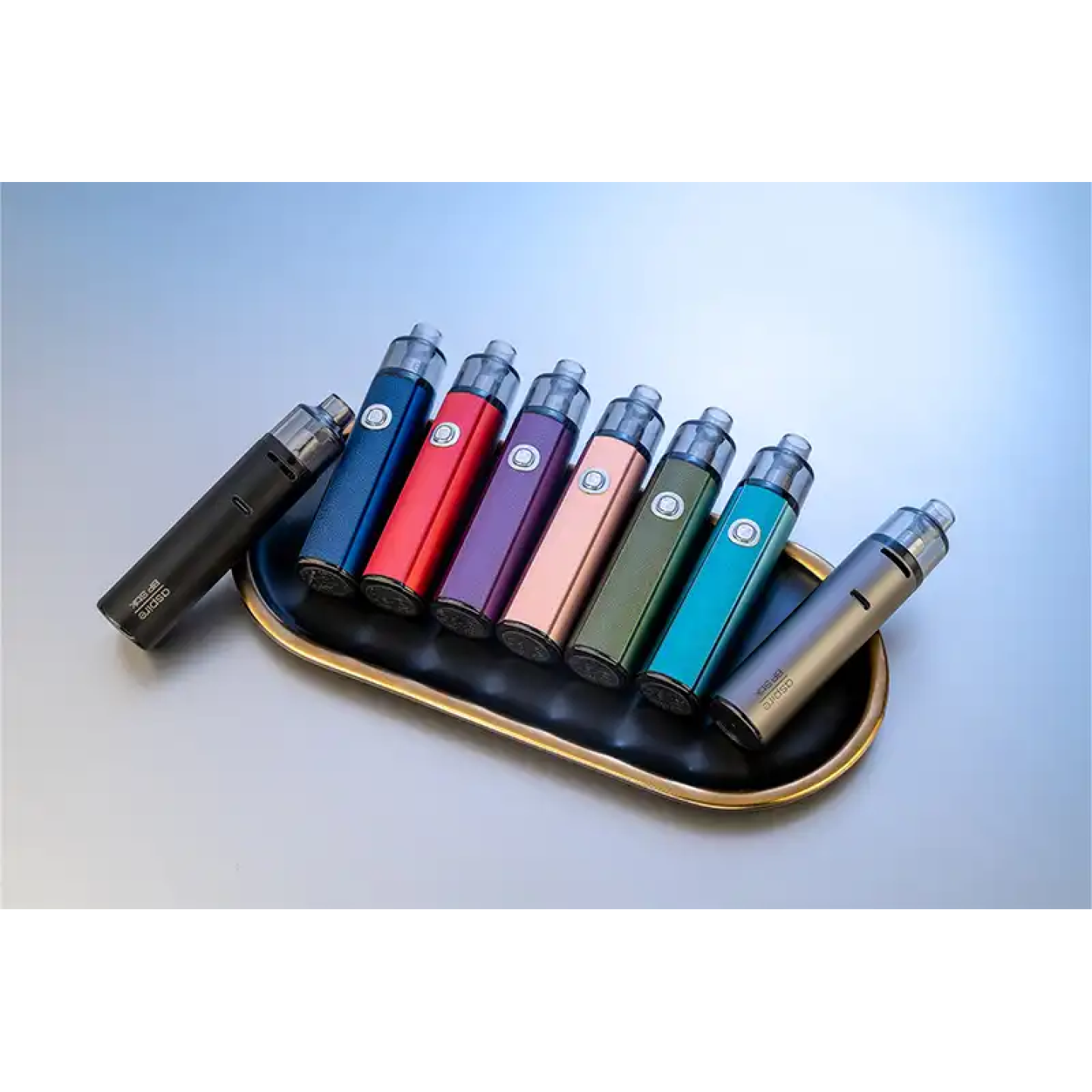 Gamme de coloris du kit pod BP Stik Aspire posée sur un plateau