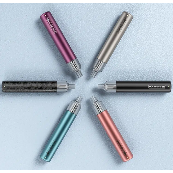 Kits Cyber G Slim disposés en étoile, voyant et inscription Cyber G visibles