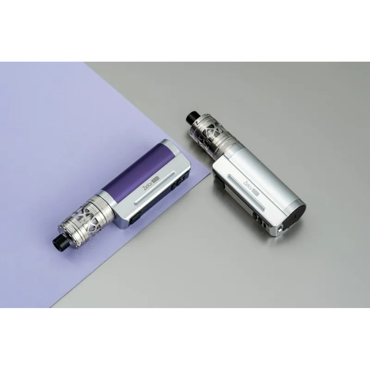 Deux kits Zelos M80, face violette et dos argenté avec le port USB-C