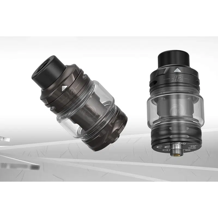 Clearomiseur H2 Aspire incliné, vue sur le drip tip 810 et la bague d'airflow