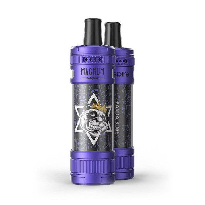 Deux Magnum Nano Aspire vus de face et de profil, illustration Panda King